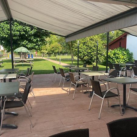 Hotel Mendy Saint-Jean-le-Vieux  Luaran gambar